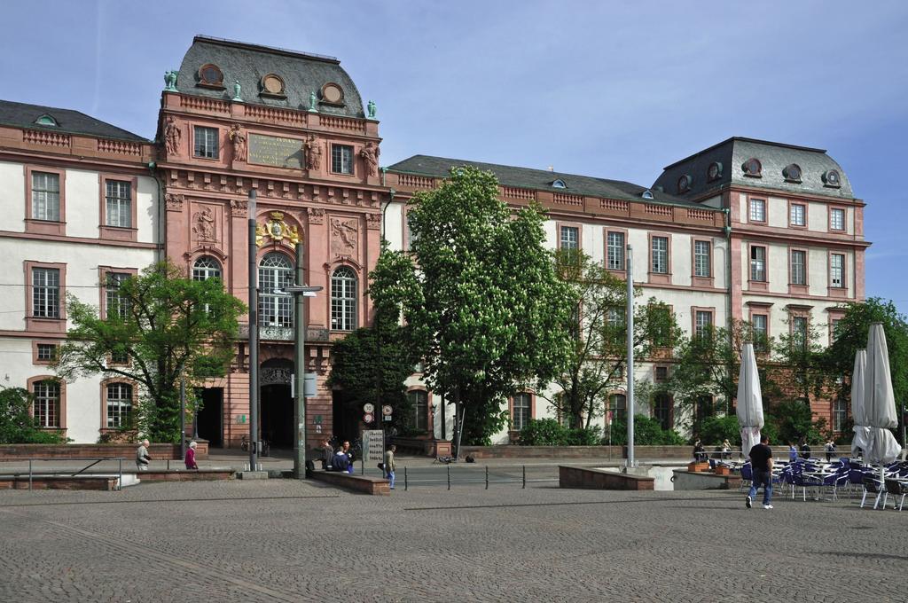 Intercityhotel Darmstadt Exterior photo