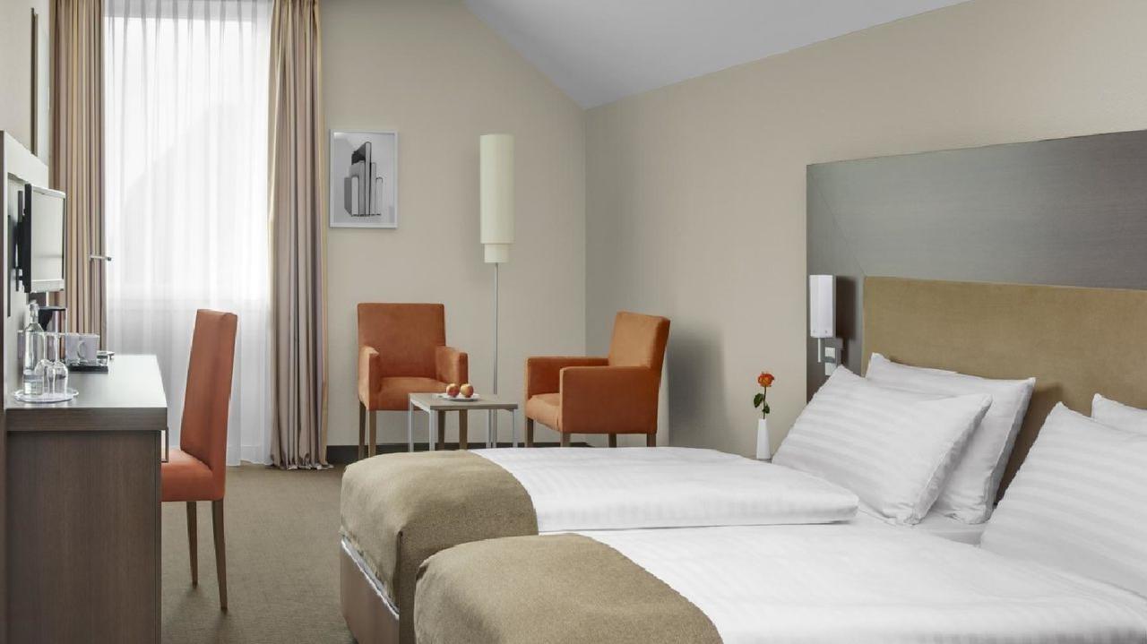 Intercityhotel Darmstadt Exterior photo